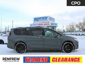 Chrysler Pacifica Launch Edition AWD