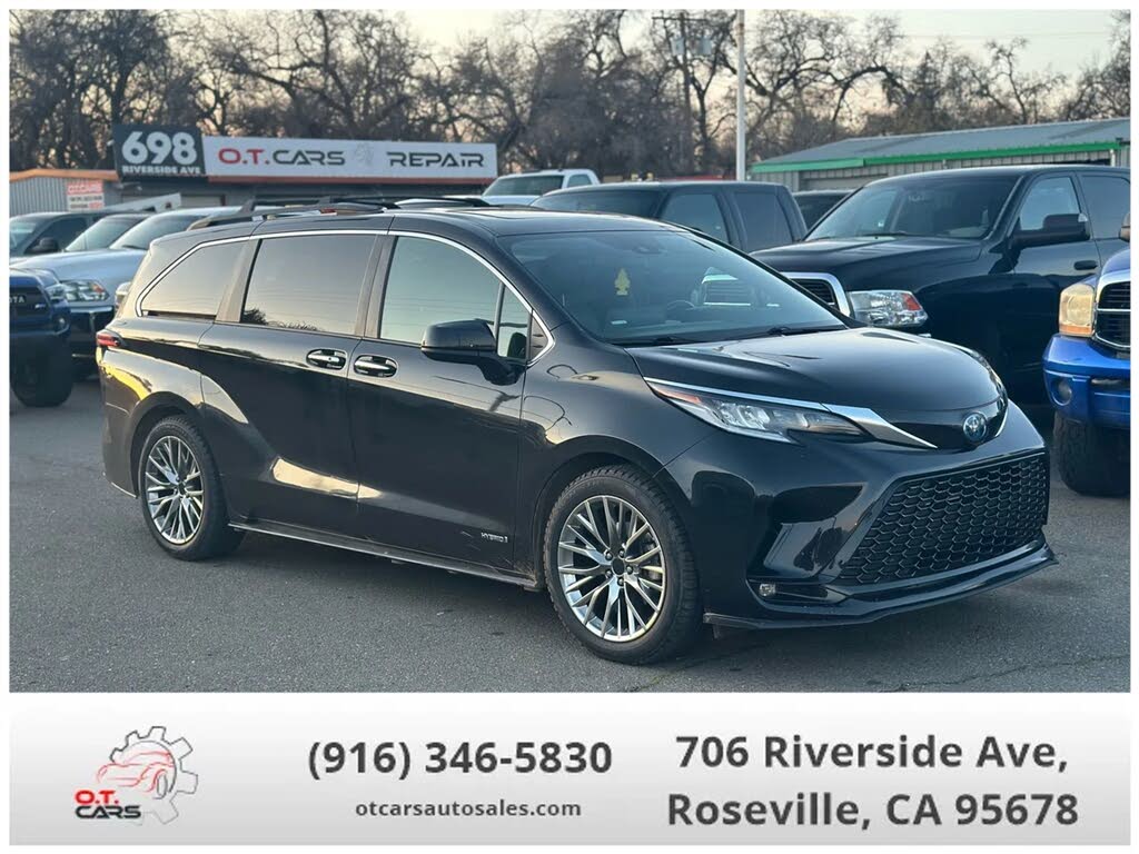 2021 Toyota Sienna XSE 7-Passenger FWD