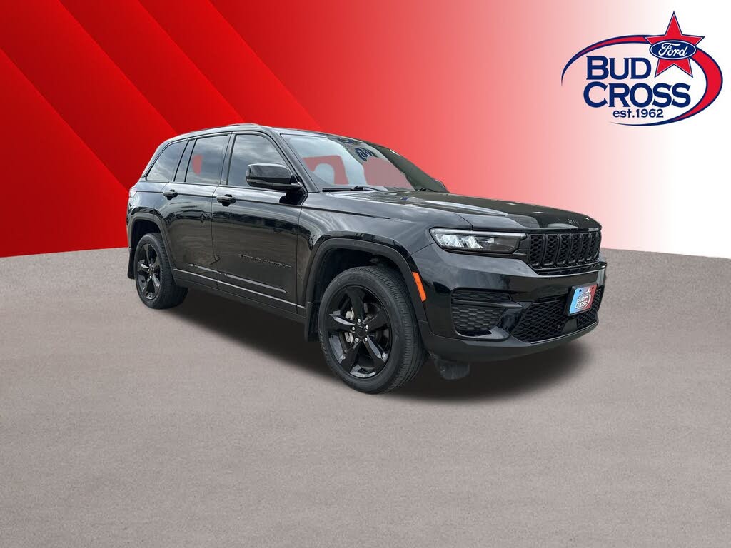 2023 Jeep Grand Cherokee Altitude 4WD