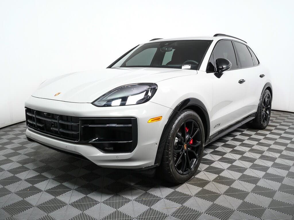2025 Porsche Cayenne GTS AWD