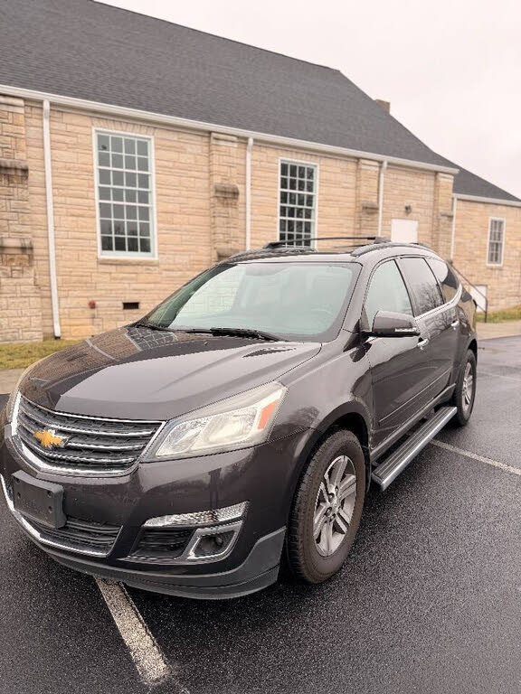 2017 Chevrolet Traverse 2LT AWD