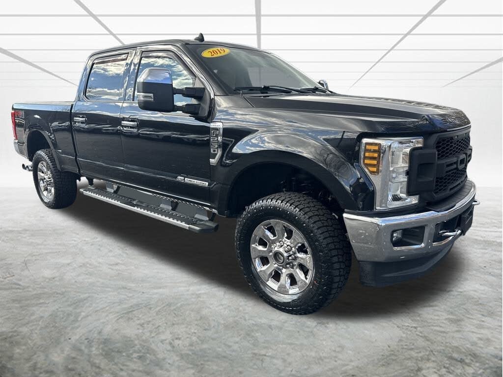 2019 Ford F-250 Super Duty Lariat Crew Cab 4WD
