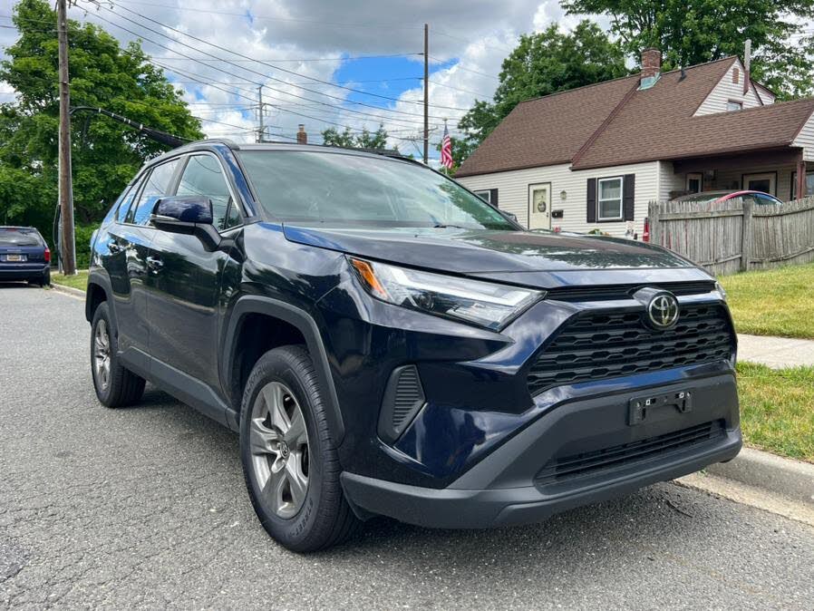 2022 Toyota RAV4 XLE AWD