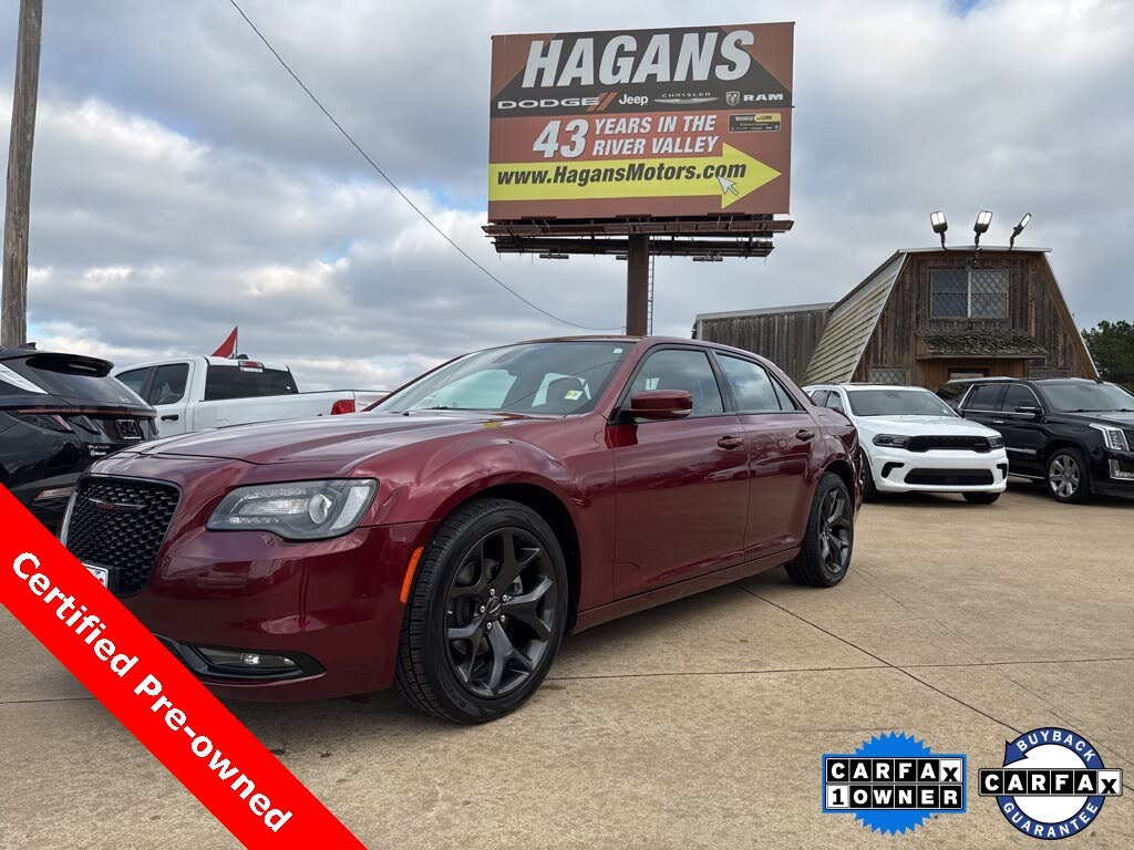 2023 Chrysler 300 S V6 RWD