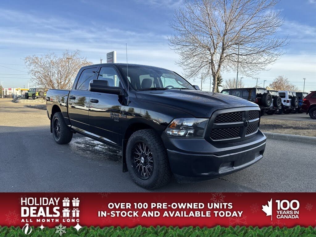 2023 RAM 1500 Classic Tradesman Crew Cab 4WD