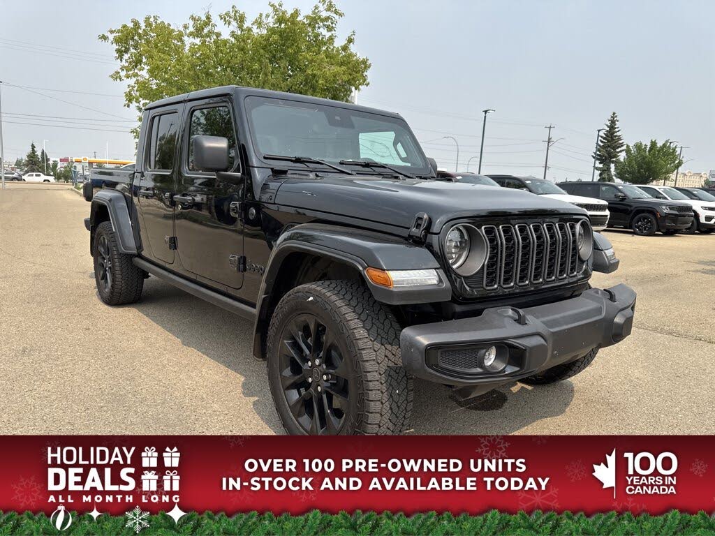 2024 Jeep Gladiator NightHawk Crew Cab 4WD