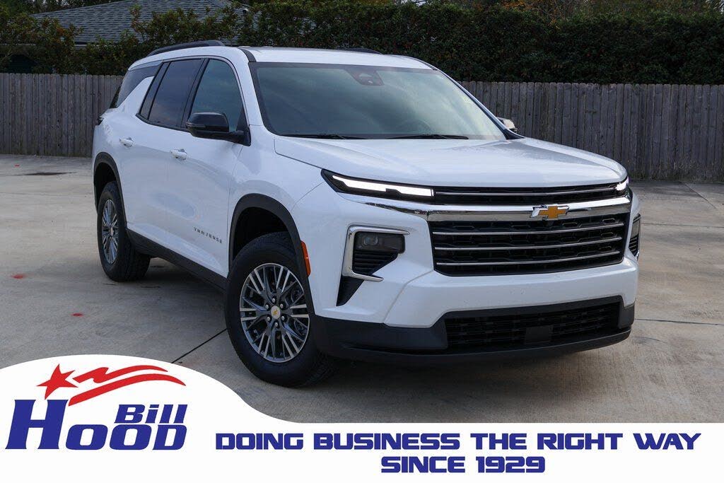 2025 Chevrolet Traverse LT FWD