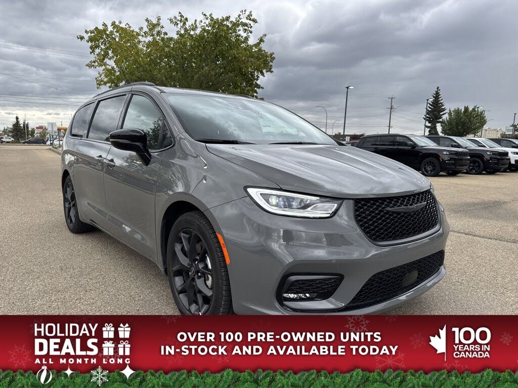 2025 Chrysler Pacifica Limited FWD