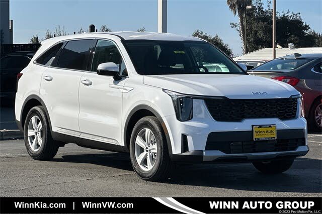 2026 Kia Sorento LX FWD