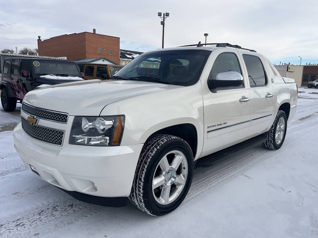 2013 Chevrolet Avalanche LTZ Black Diamond Edition 4WD