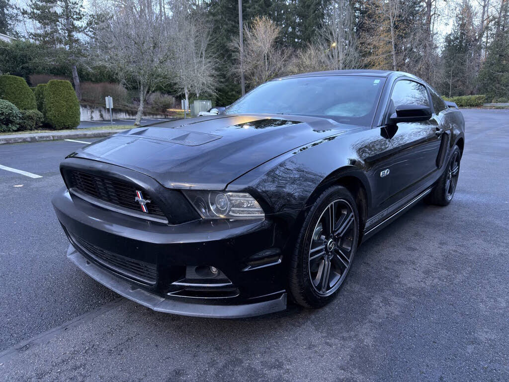 2013 Ford Mustang GT Premium Coupe RWD