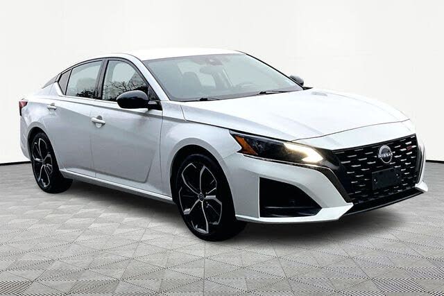 2023 Nissan Altima 2.5 SR FWD