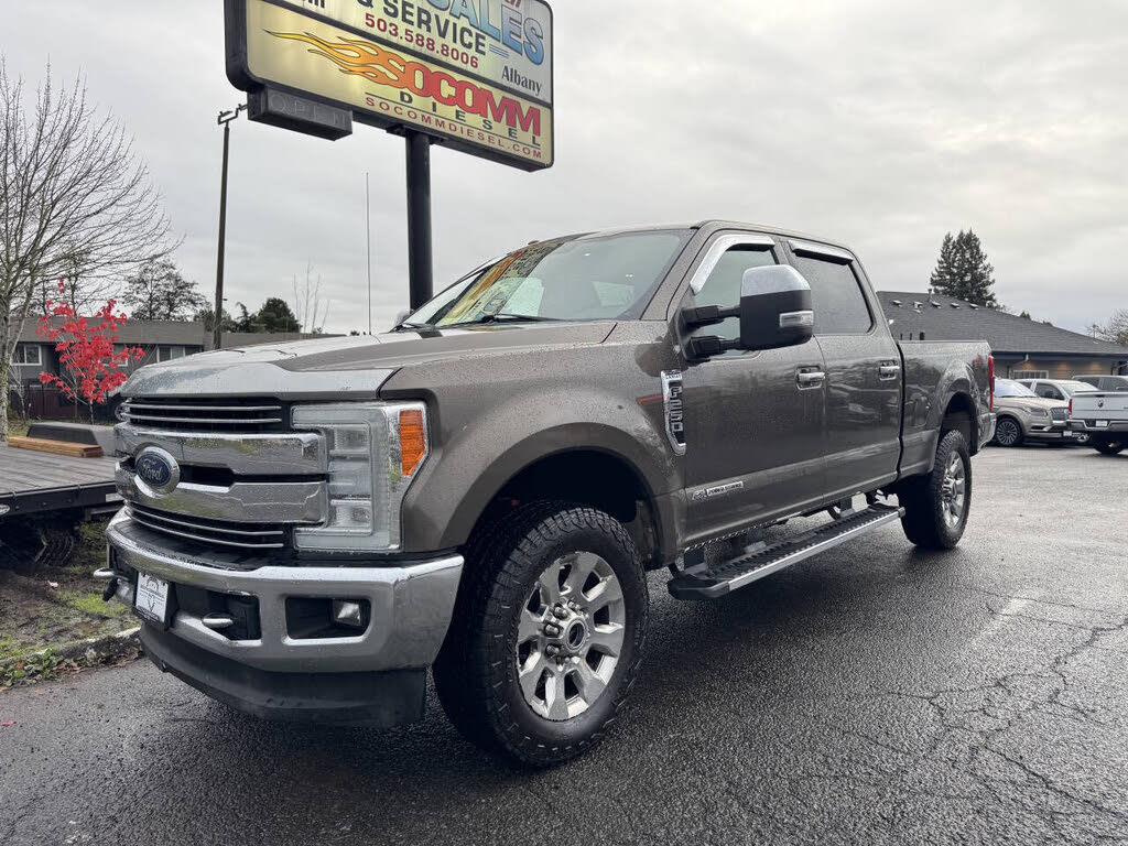 2017 Ford F-250 Super Duty Lariat Crew Cab 4WD