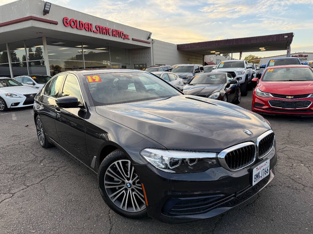 2019 BMW 5 Series 530i Sedan RWD