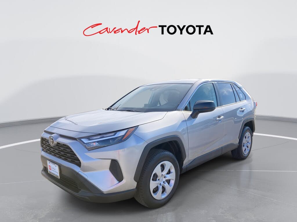 2025 Toyota RAV4 LE FWD