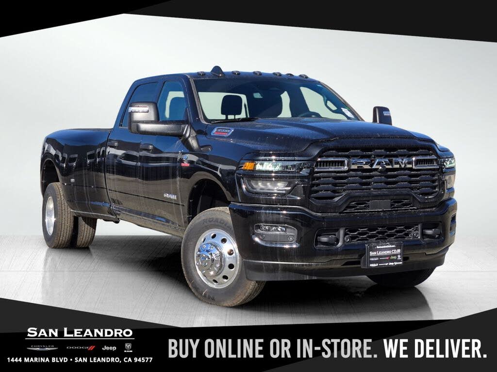2026 RAM 3500 Big Horn Crew Cab LB DRW 4WD