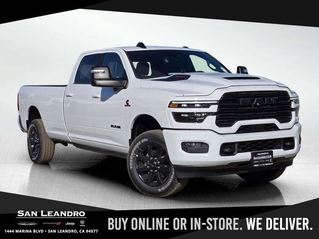 2026 RAM 3500 Laramie Crew Cab LB 4WD
