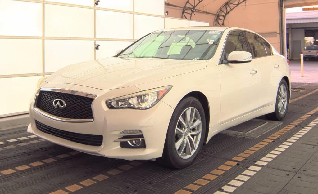 2016 INFINITI Q50 2.0t AWD