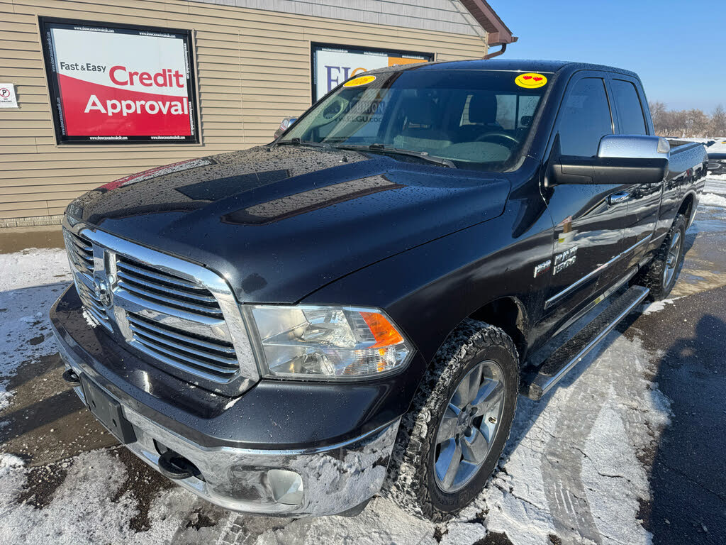 2016 RAM 1500 SLT Quad Cab 4WD