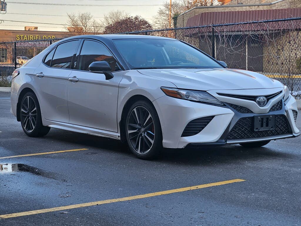 2019 Toyota Camry XSE FWD