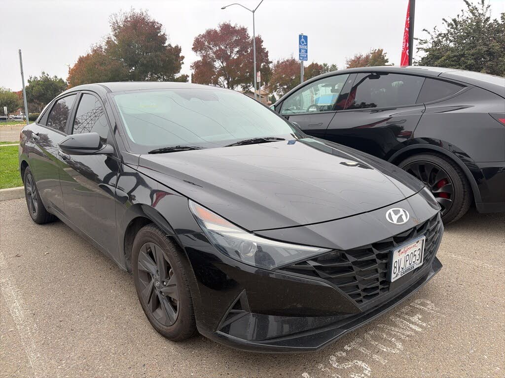 2021 Hyundai Elantra SEL FWD