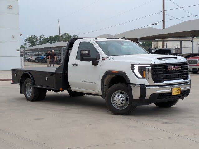 2024 GMC Sierra 3500HD Chassis Pro Regular Cab 4WD