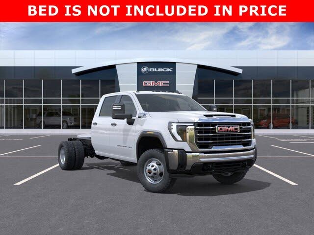 2025 GMC Sierra 3500HD Chassis Pro Crew Cab 4WD