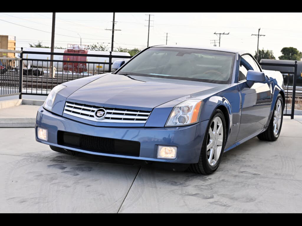 2005 Cadillac XLR RWD