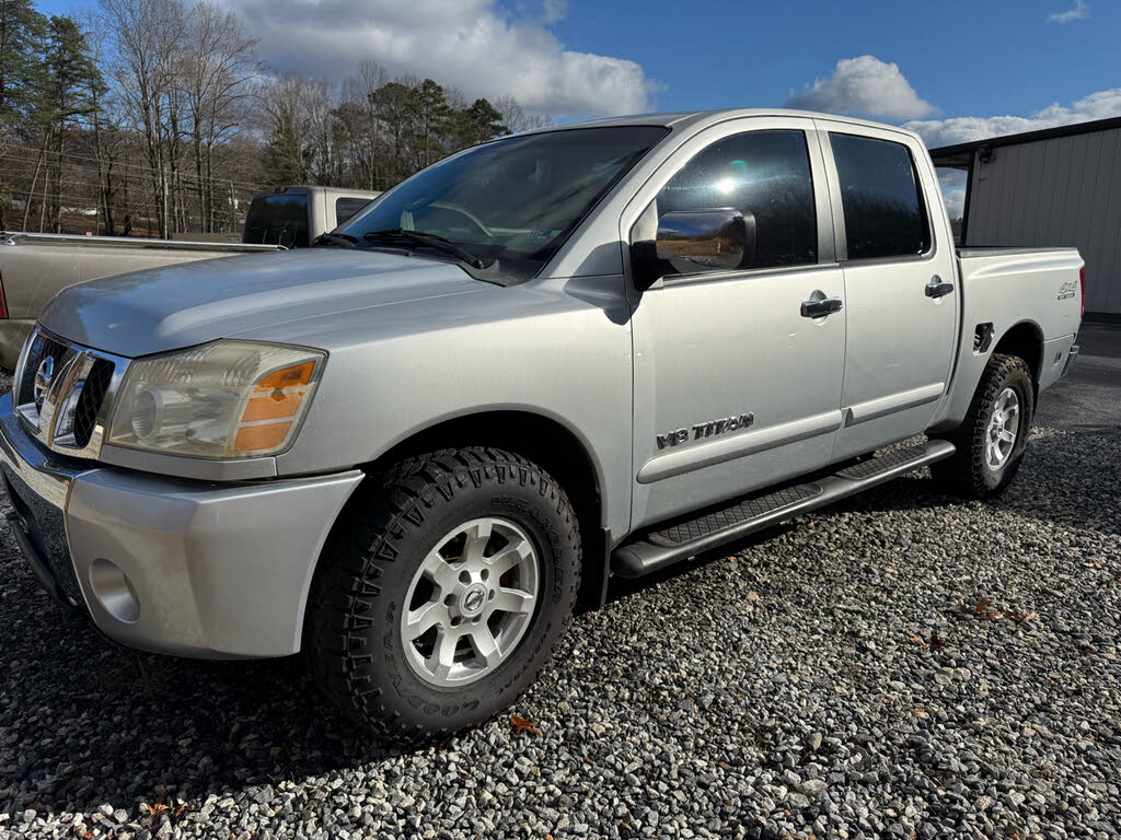 2005 Nissan Titan XE Crew Cab 4WD