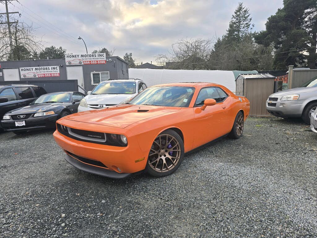 2012 Dodge Challenger SXT Plus RWD