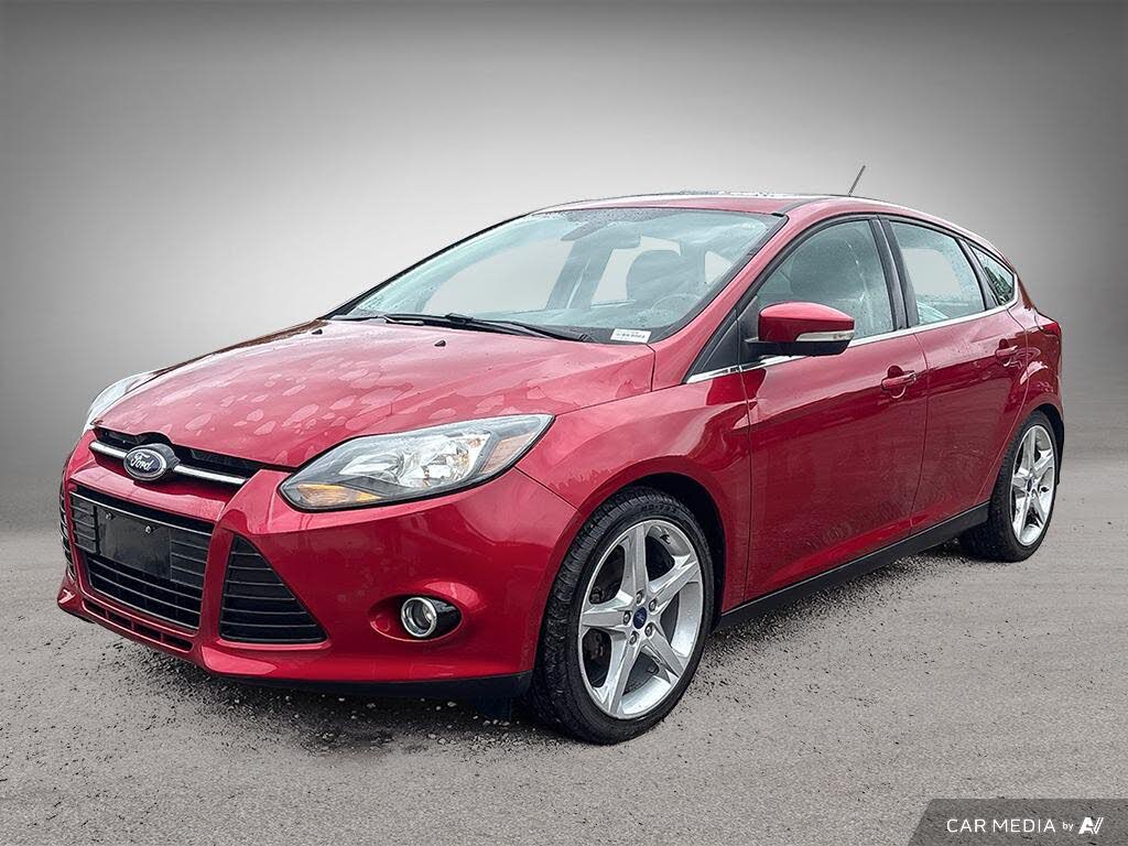 2012 Ford Focus Titanium Hatchback