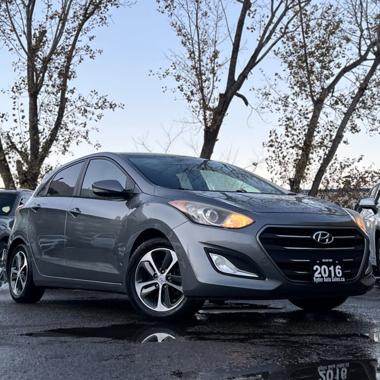 Hyundai Elantra GT GLS Tech FWD 2016
