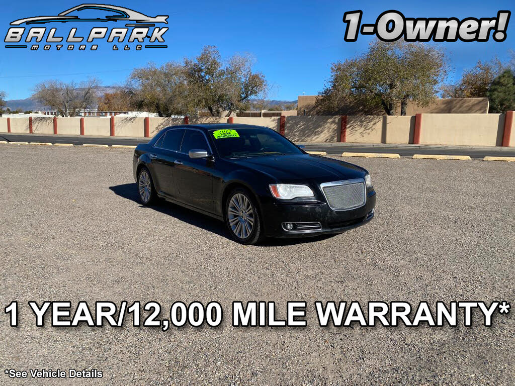 2013 Chrysler 300 C John Varvatos Luxury Edition RWD