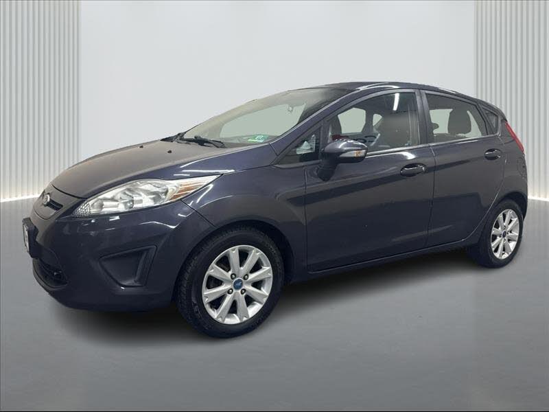 2013 Ford Fiesta SE Hatchback