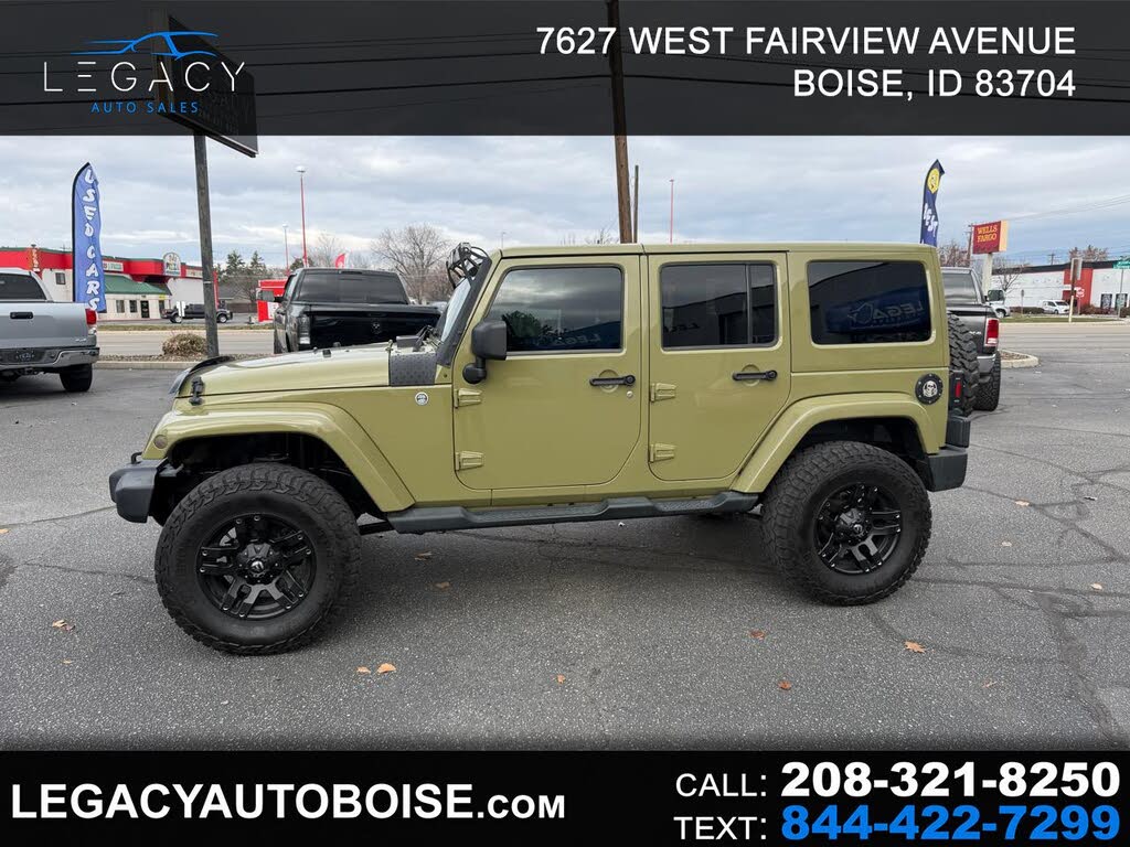 2013 Jeep Wrangler Unlimited Sahara 4WD