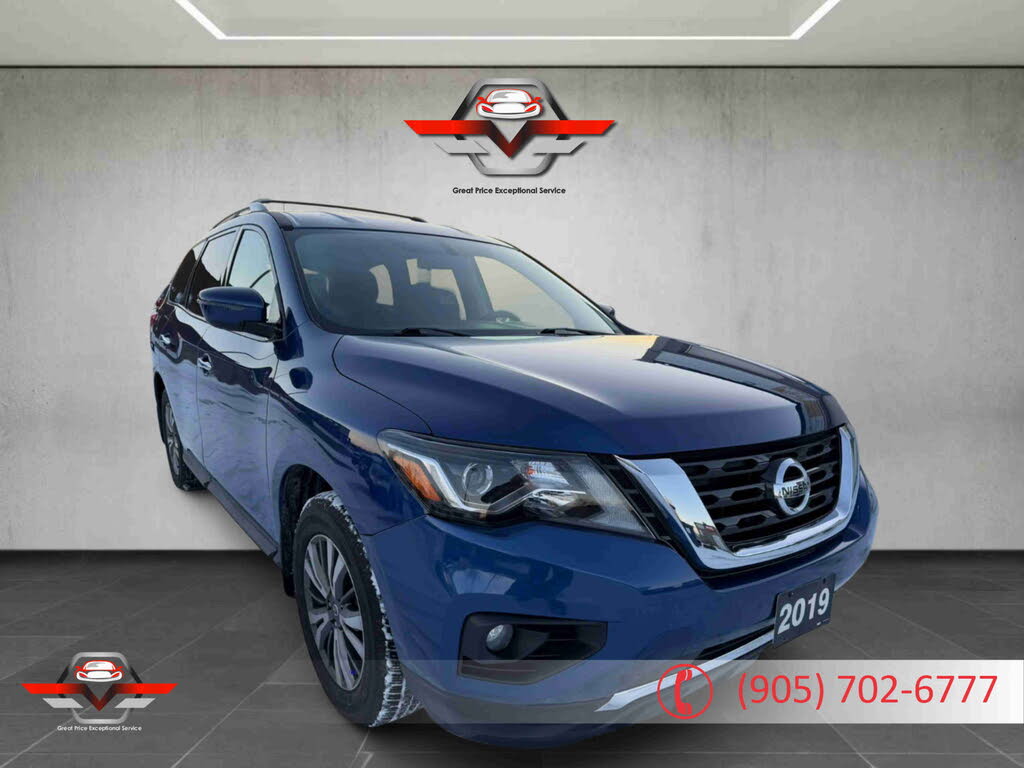 Nissan Pathfinder SV 4WD 2019