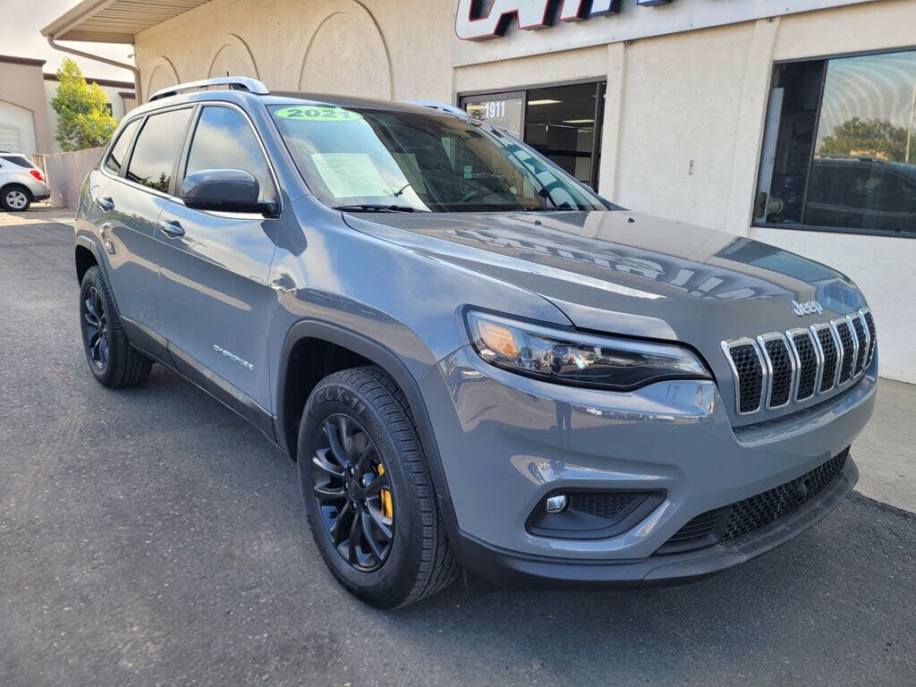 2021 Jeep Cherokee Latitude Plus 4WD