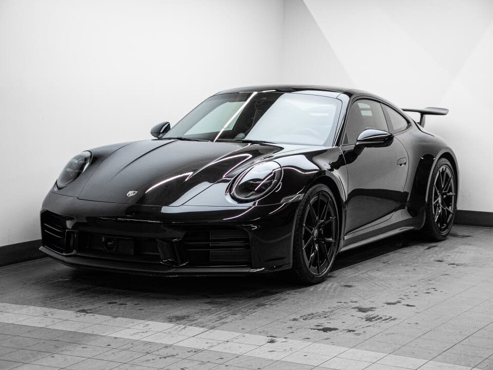 Porsche 911 Carrera Coupe RWD 2025