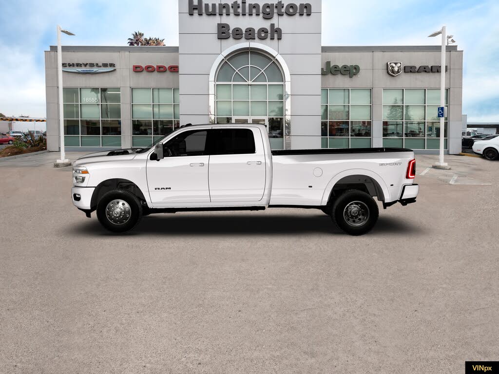 2026 RAM 3500 Laramie Crew Cab LB DRW 4WD