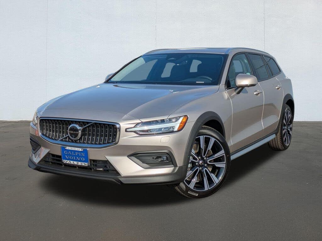 2026 Volvo V60 Cross Country B5 Ultra AWD