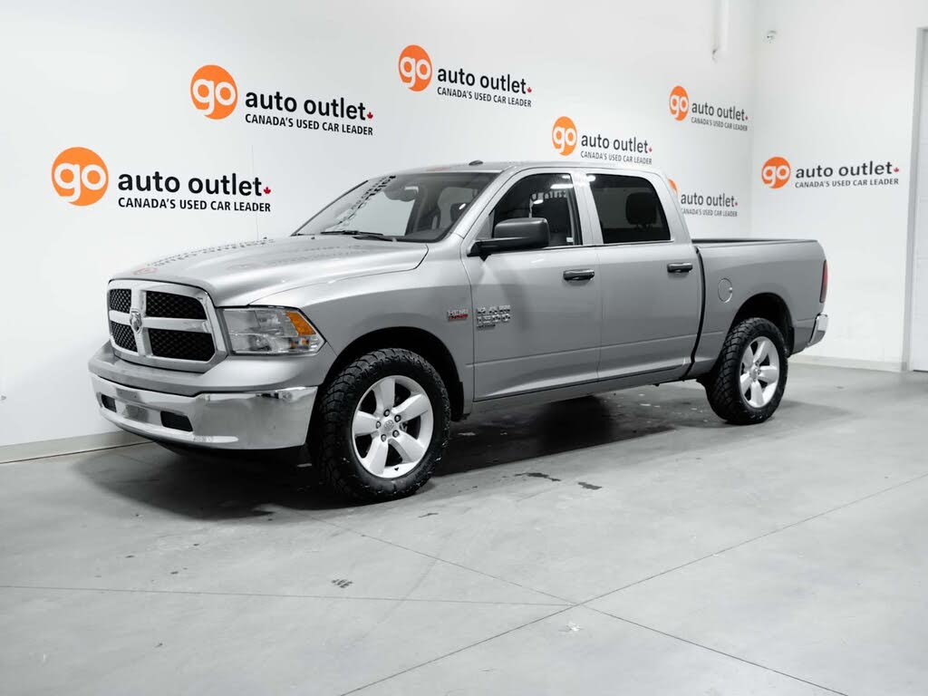 2023 RAM 1500 Classic SLT Crew Cab 4WD