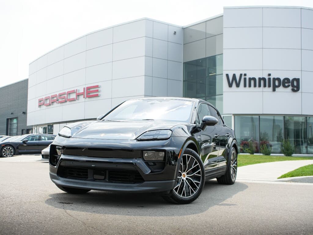 2025 Porsche Macan AWD