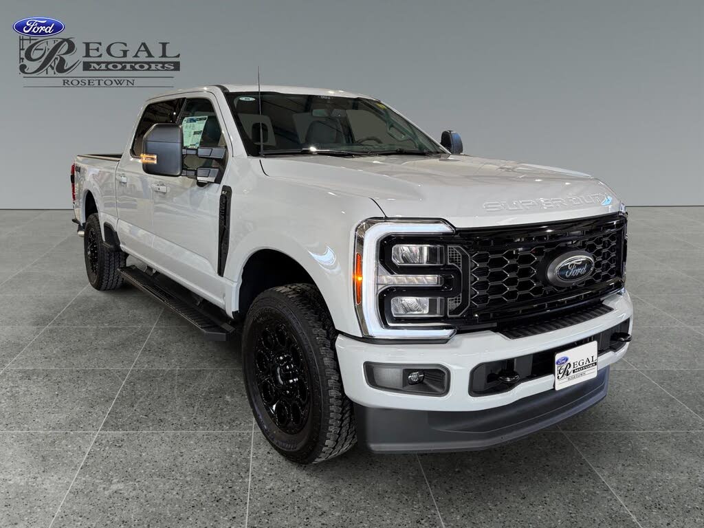 2026 Ford F-250 Super Duty XLT Crew Cab 4WD