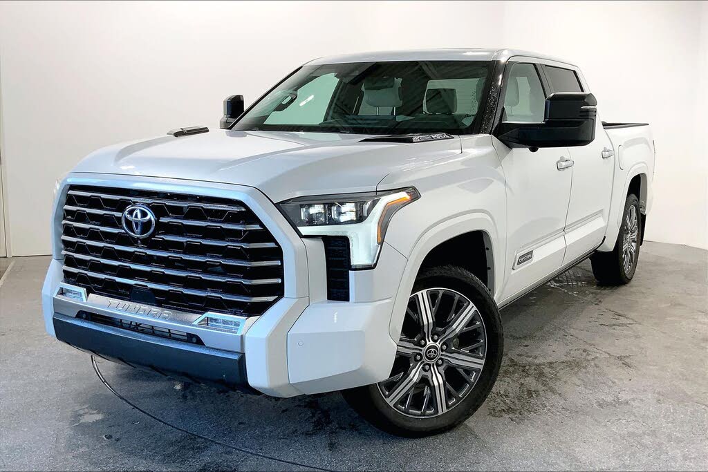 2022 Toyota Tundra Hybrid Capstone HV CrewMax Cab 4WD