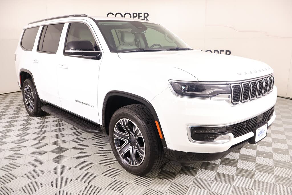 2024 Jeep Wagoneer RWD