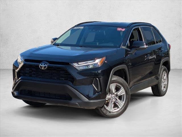 2024 Toyota RAV4 XLE FWD