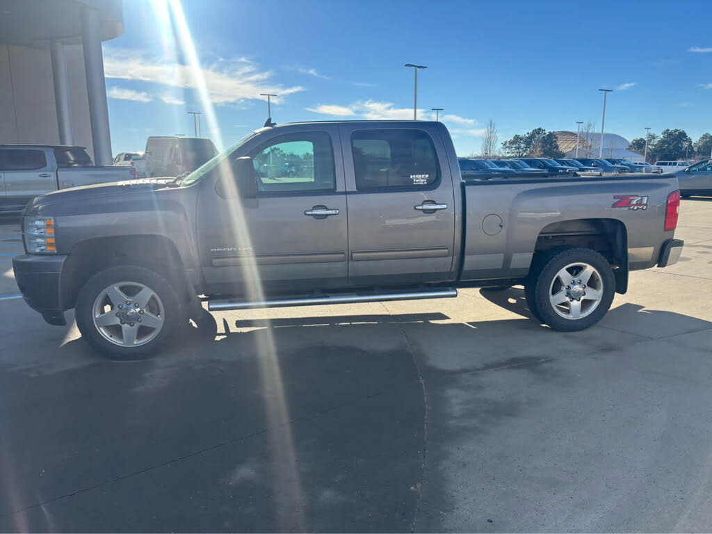 2012 Chevrolet Silverado 2500HD LT Crew Cab 4WD