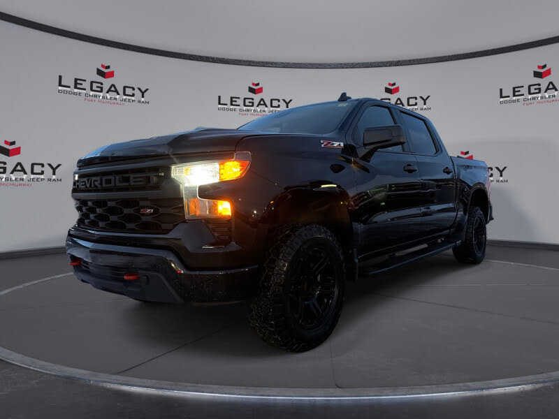 Chevrolet Silverado 1500 Custom Trail Boss Crew Cab 4WD 2022