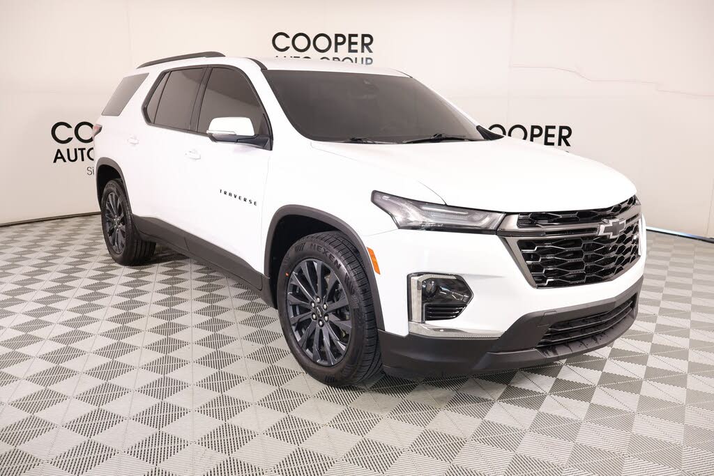 2023 Chevrolet Traverse RS FWD