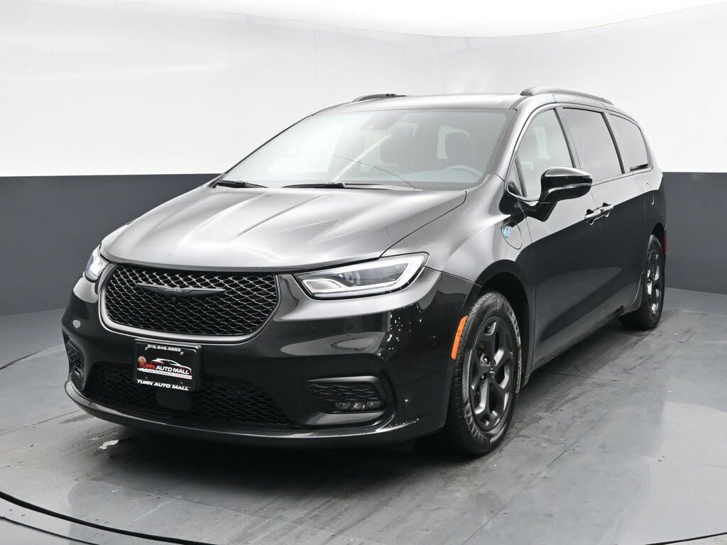 2024 Chrysler Pacifica Hybrid Premium S Appearance FWD